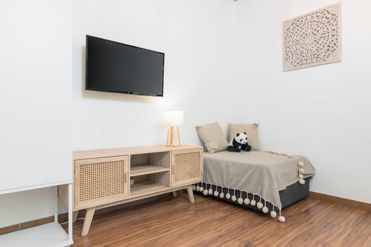 Suite Homes Alice Valentin Malaga Luaran gambar