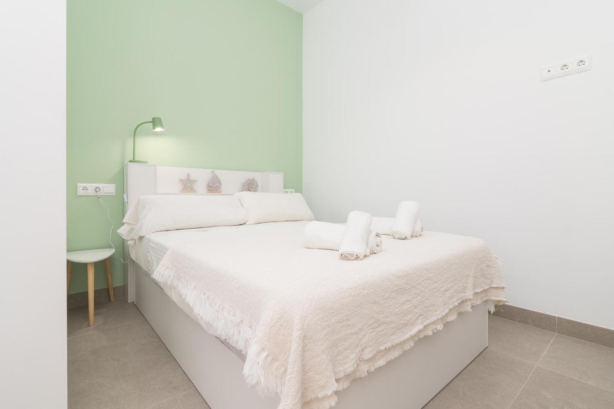 Suite Homes Alice Valentin Malaga Luaran gambar