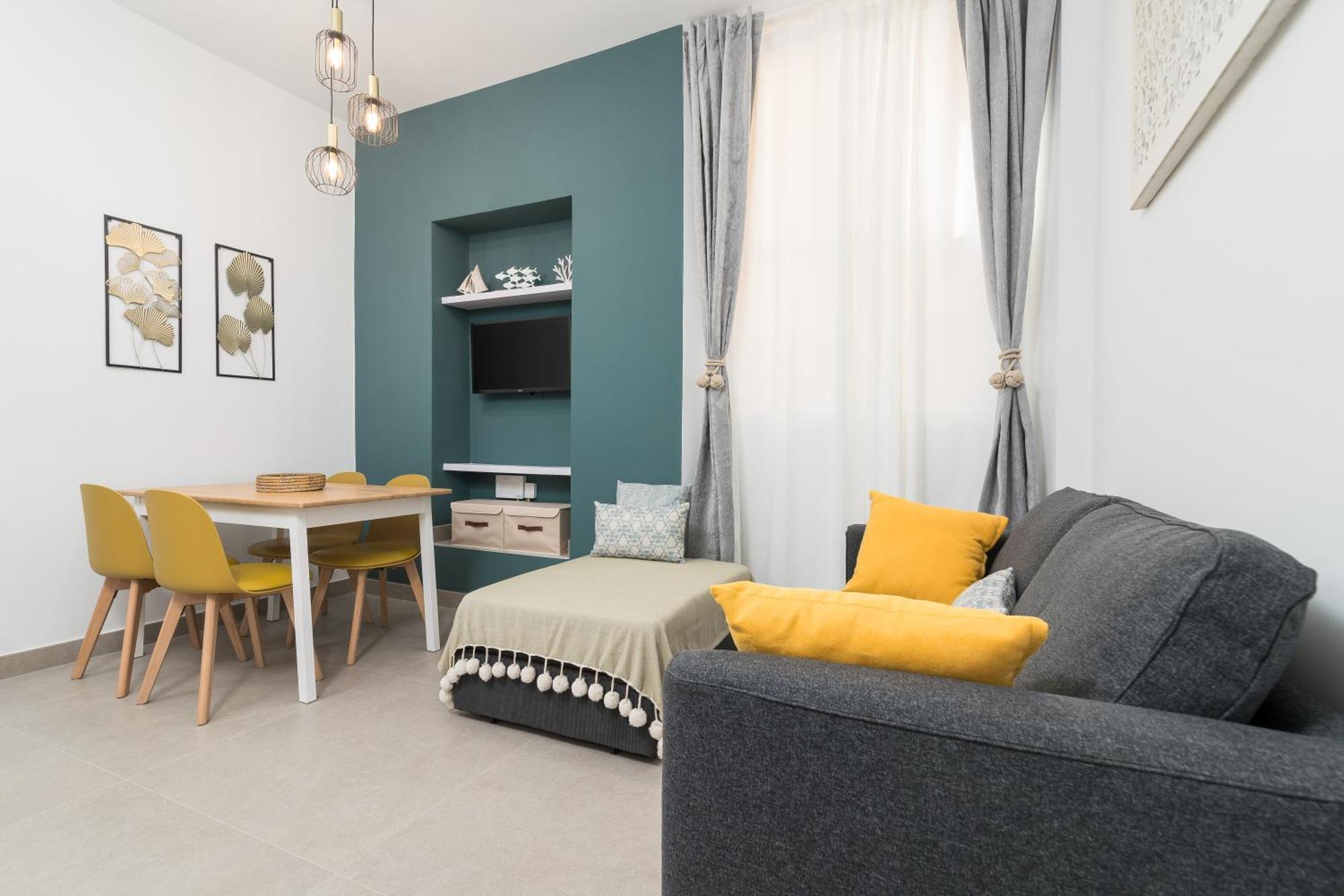 Suite Homes Alice Valentin Malaga Luaran gambar
